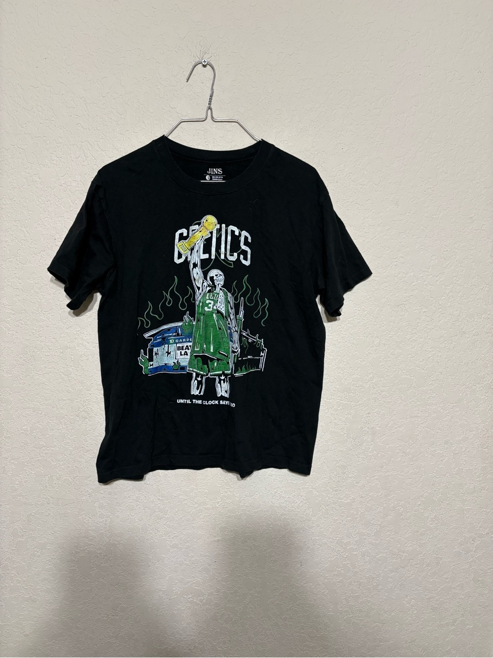 Jins Black Celtics Graphic Short Sleeve Tee